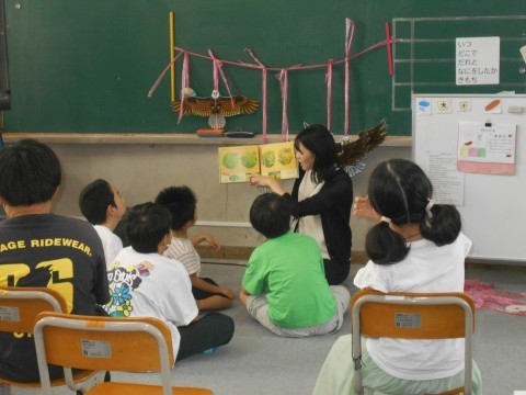 スズメ対策と絵本の読み聞かせ