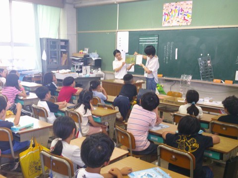 ３組「たんぽぽはひとがすき」