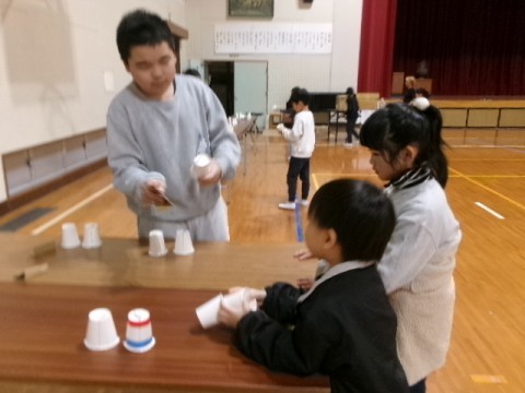 かみコップばんばん