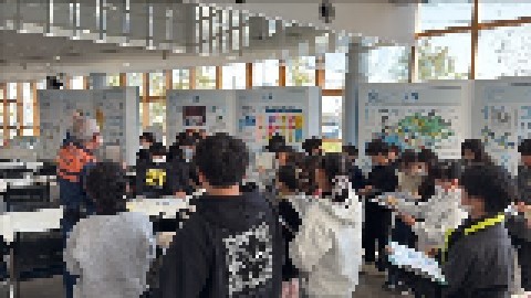 防災クイズをしています