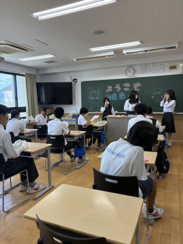照れながらも楽しく教えてくれます