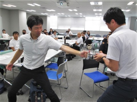 小学校理科専科研修の様子