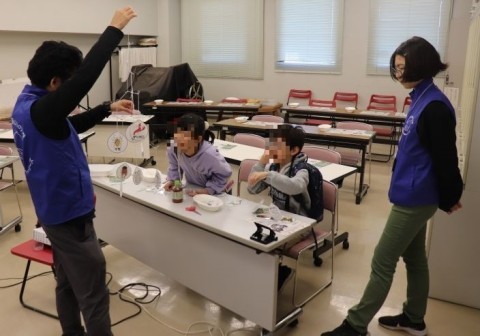 「進化を読み解く！系統樹モビールづくり」２