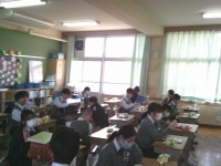 式前の教室での様子