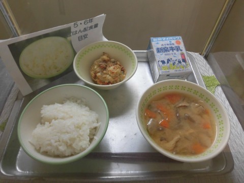 小学校給食
